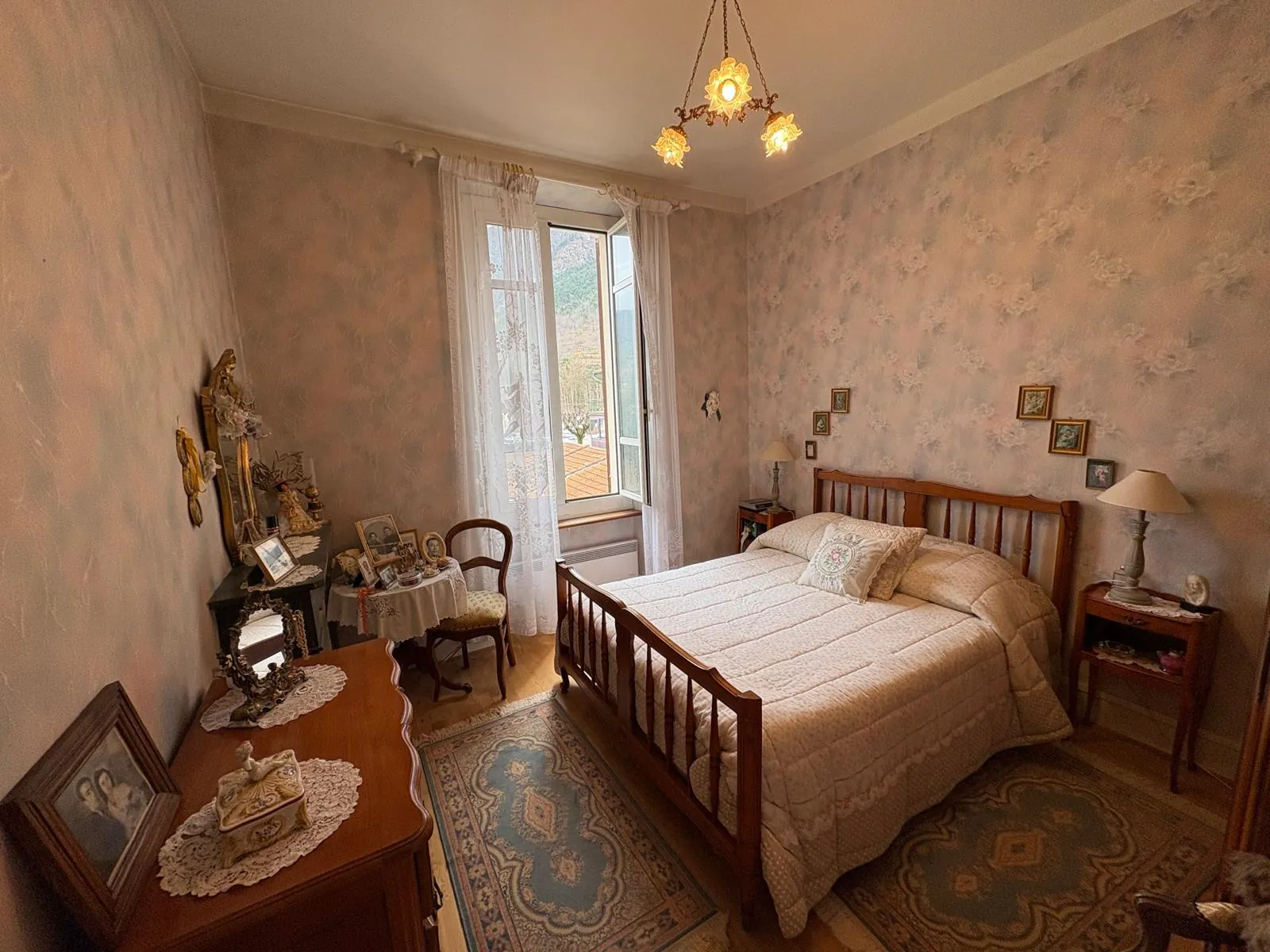 Appartement de 80 m² à vendre au centre de Tende avec jardin et garage 