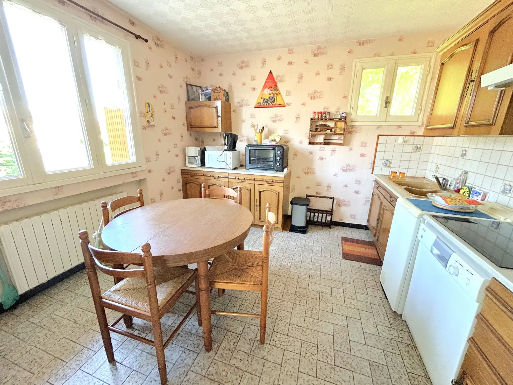 Maison familiale à Chambœuf de 84,95 m² avec grand terrain, proche Saint-Étienne 