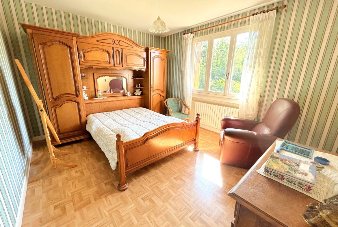 Maison familiale à Chambœuf de 84,95 m² avec grand terrain, proche Saint-Étienne 