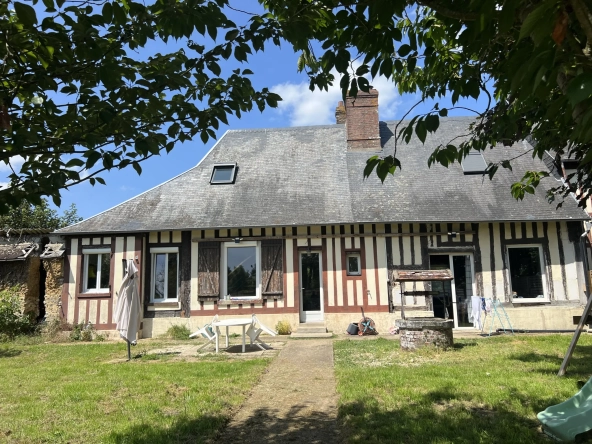 Charmante maison familiale avec grand terrain à Bourgtheroulde - 155 m²