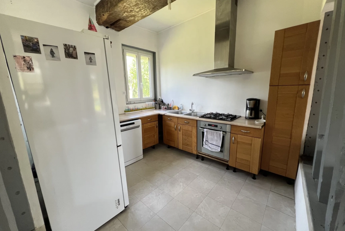 Charmante maison familiale avec grand terrain à Bourgtheroulde - 155 m² 