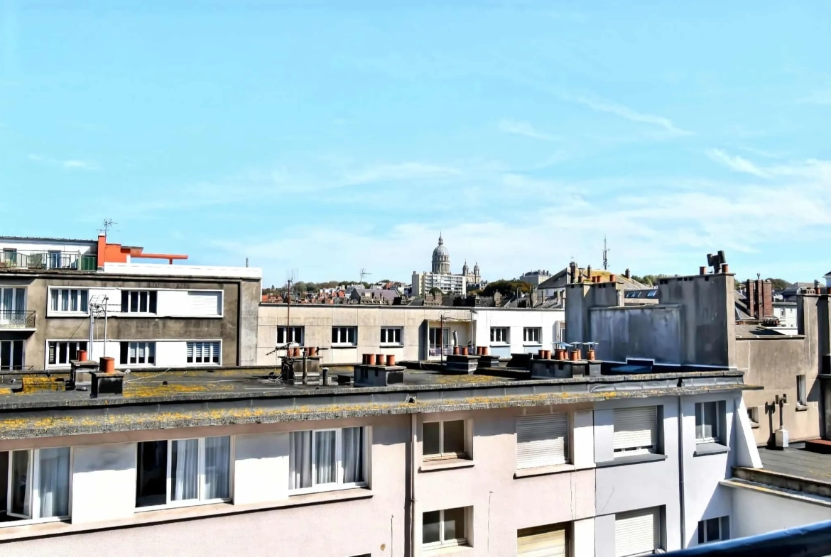 Appartement rénové avec vue sur la Cathédrale à Boulogne-sur-Mer 