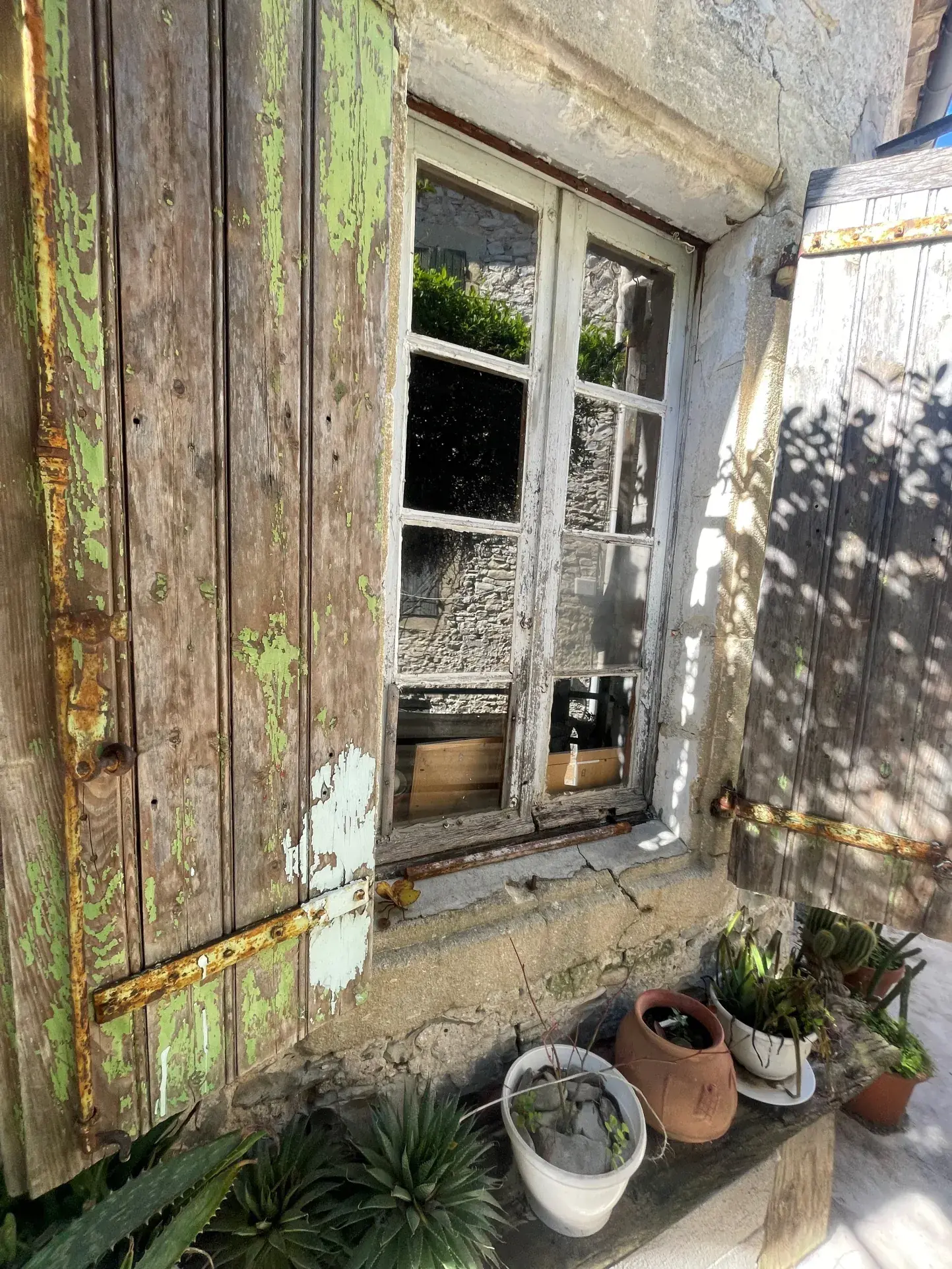 Maison de village en pierre à rénover à Vic le Fesq, proche Quissac – 121 m² avec terrasse et annexe 