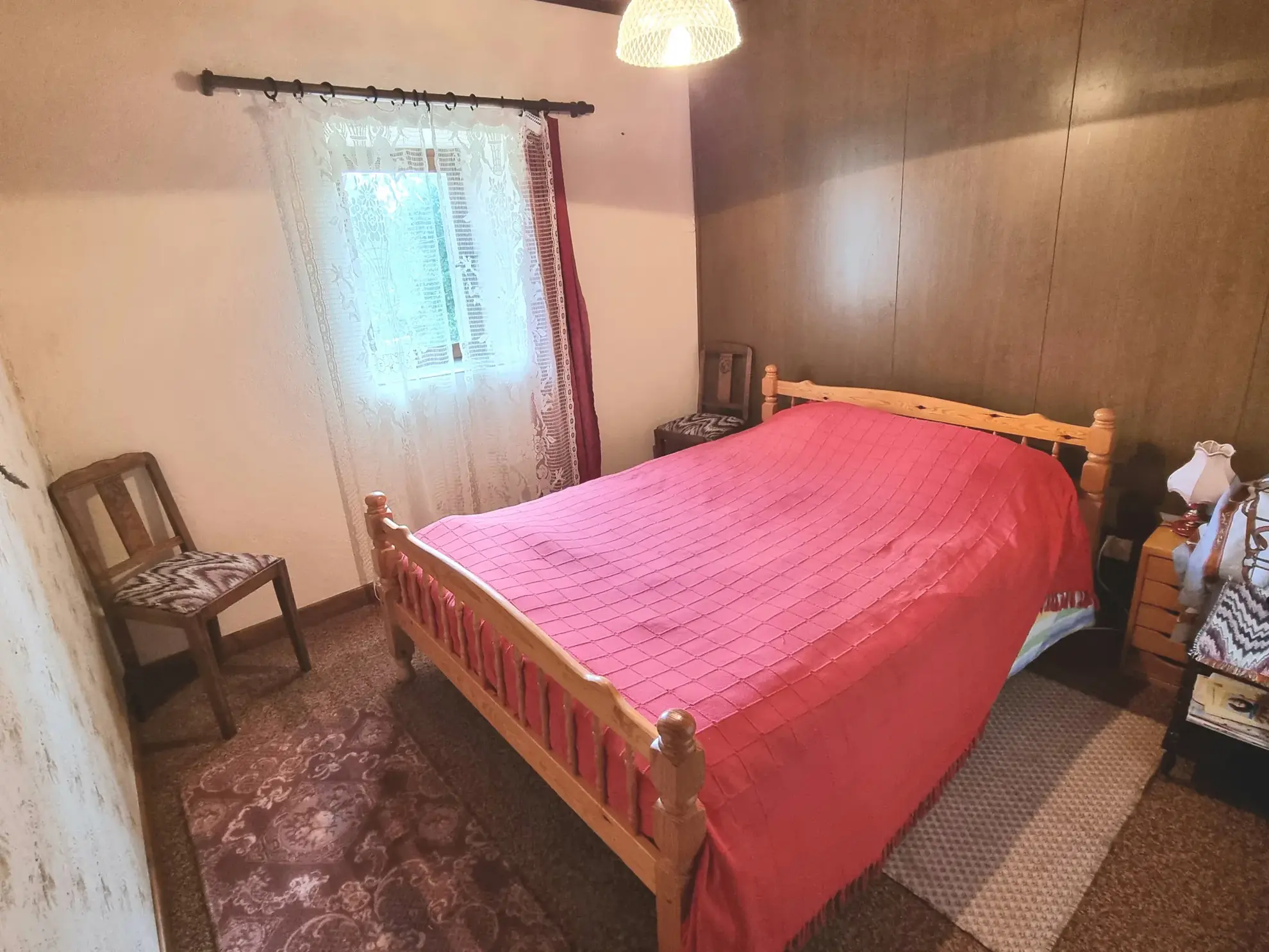 Corps de ferme à vendre à Arlanc avec terrain de 2500 m² 