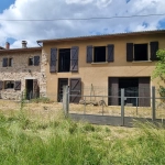 Corps de ferme à vendre à Arlanc avec terrain de 2500 m²