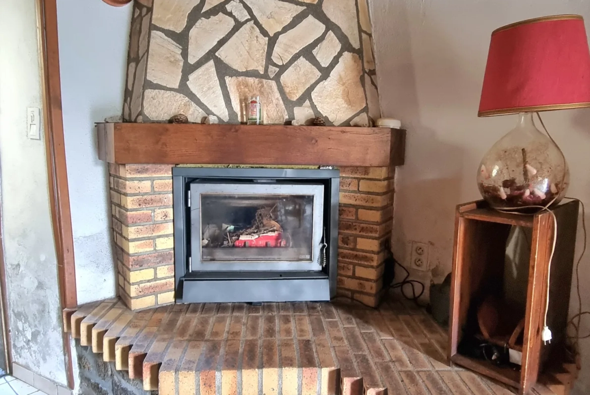 Corps de ferme à vendre à Arlanc avec terrain de 2500 m² 