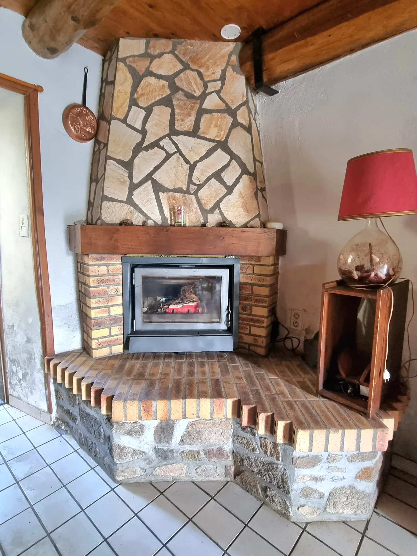 Corps de ferme à vendre à Arlanc avec terrain de 2500 m² 