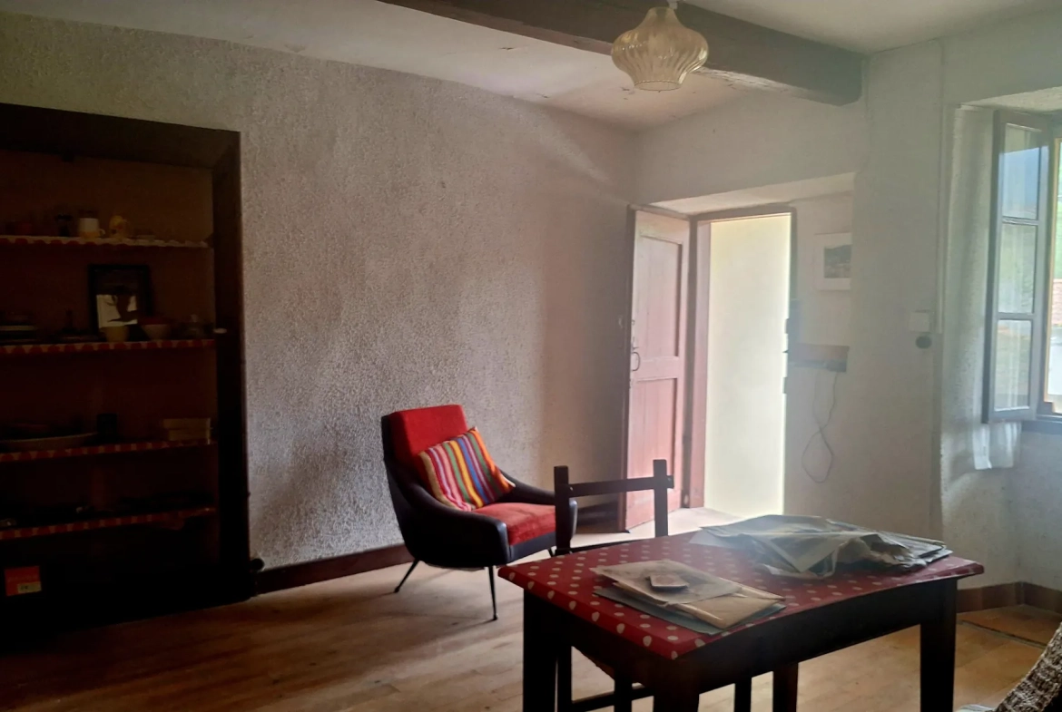 Charmantes maisons dans un hameau proche d'Arbas, idéal investisseurs et amoureux de la nature 