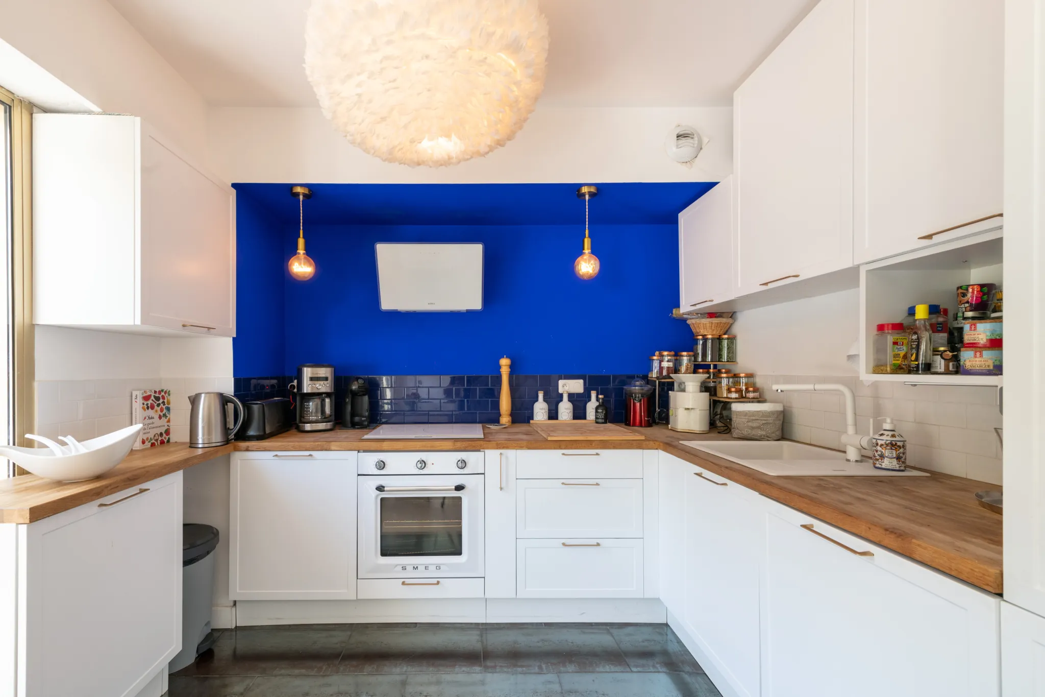 Appartement 2 pièces rénové avec terrasse à Menton (06500), Cave et vue dégagée 