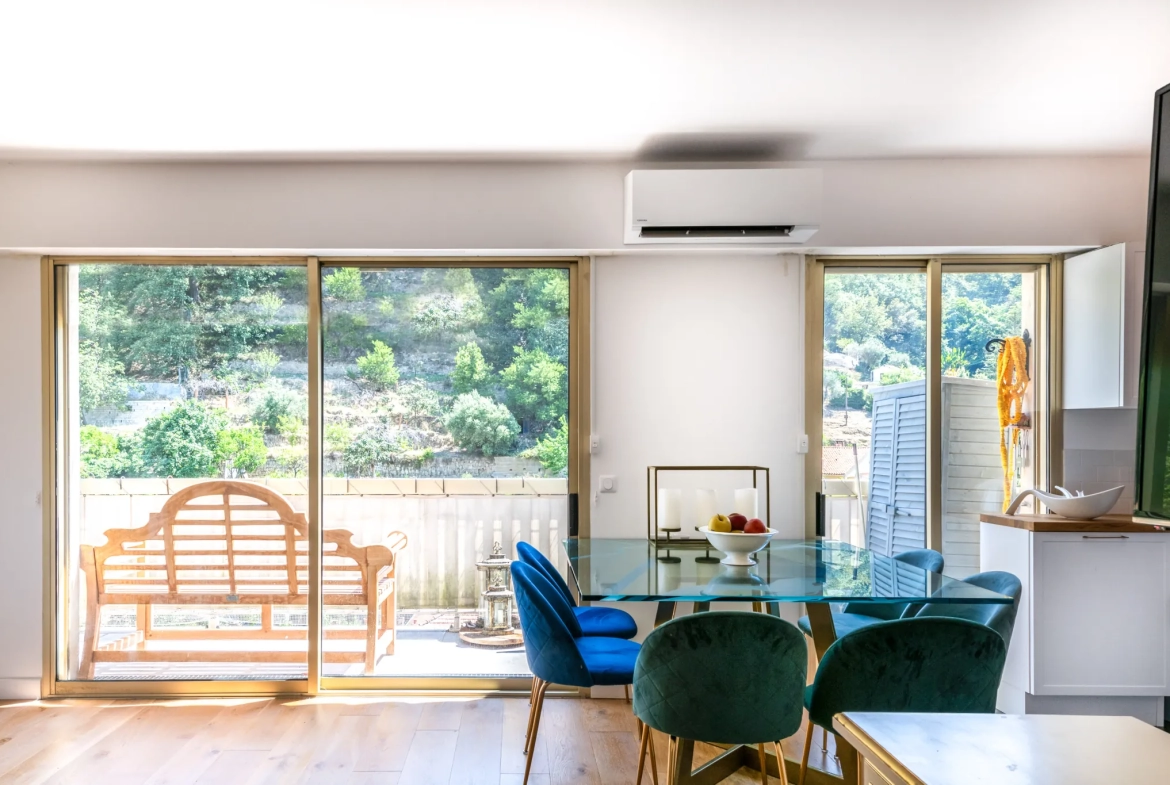 Appartement 2 pièces rénové avec terrasse à Menton (06500), Cave et vue dégagée 