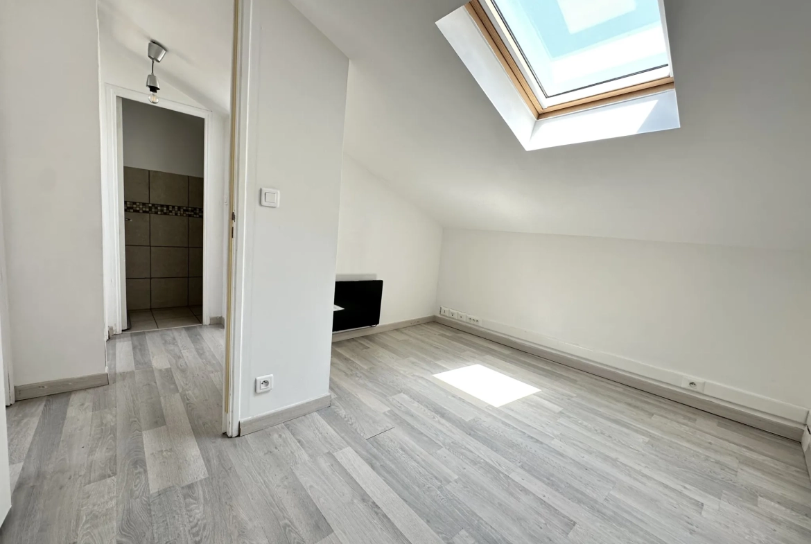 Maison T3 lumineuse de 78 m² avec terrasse à Toulon Siblas 