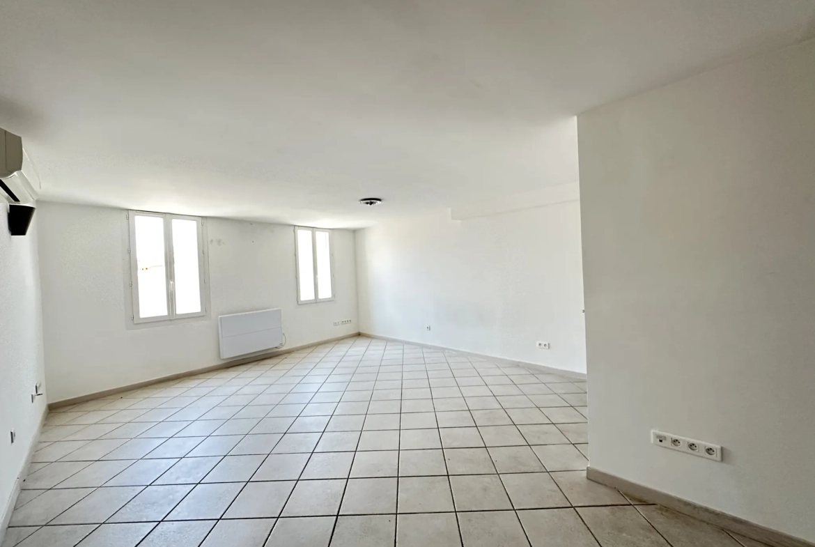 Maison T3 lumineuse de 78 m² avec terrasse à Toulon Siblas 