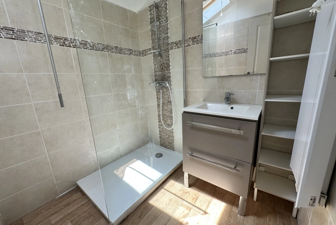 Maison T3 lumineuse de 78 m² avec terrasse à Toulon Siblas 