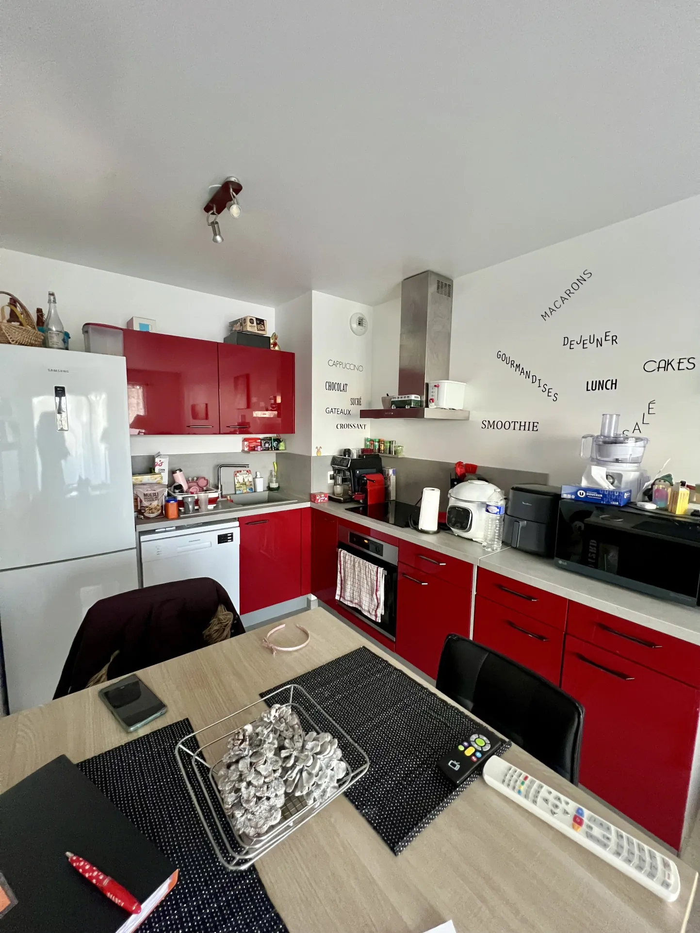 Appartement lumineux de 58 m² avec balcon et parking à Hardricourt 