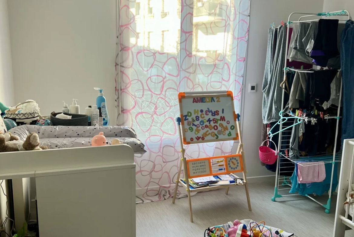 Appartement lumineux de 58 m² avec balcon et parking à Hardricourt 