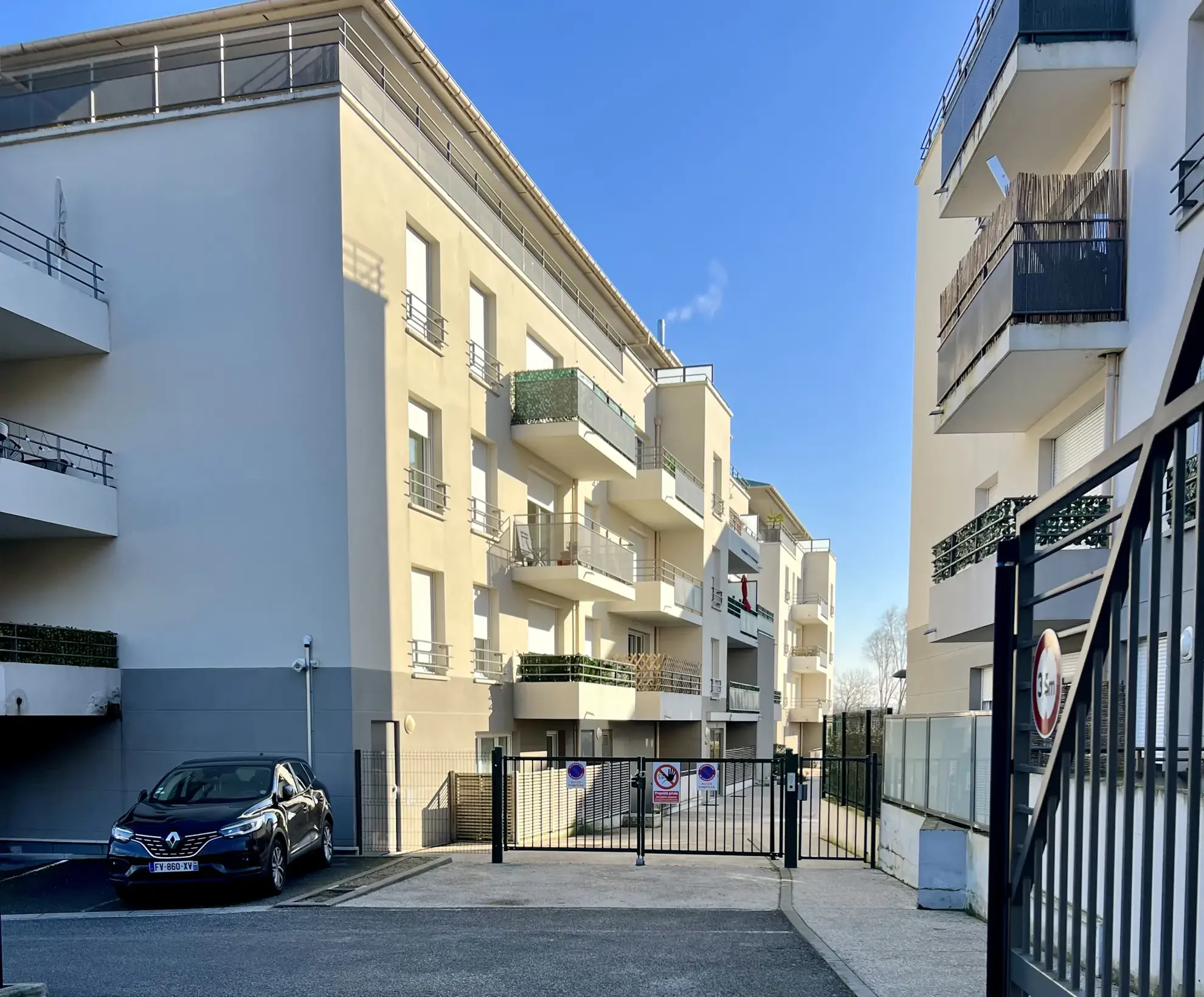 Appartement lumineux de 58 m² avec balcon et parking à Hardricourt 