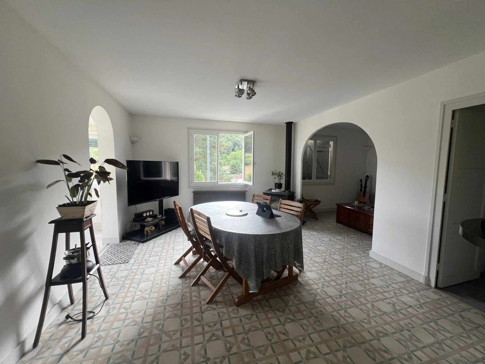 Maison à vendre à Notre Dame de Sanilhac proche Périgueux avec jardin et garage 