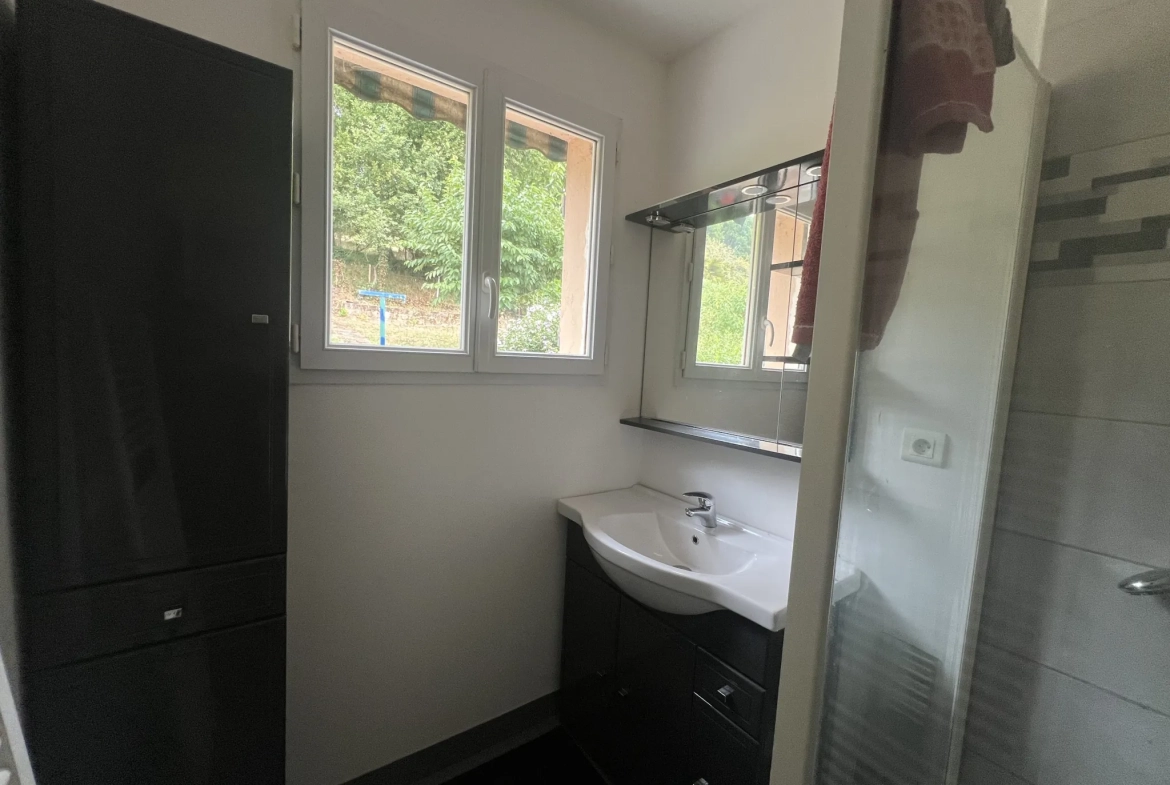 Maison à vendre à Notre Dame de Sanilhac proche Périgueux avec jardin et garage 