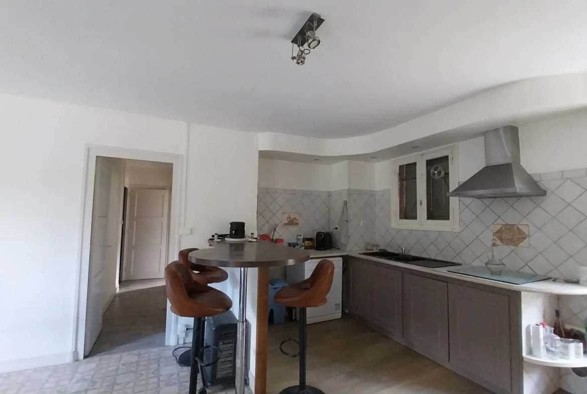 Maison à vendre à Notre Dame de Sanilhac proche Périgueux avec jardin et garage 