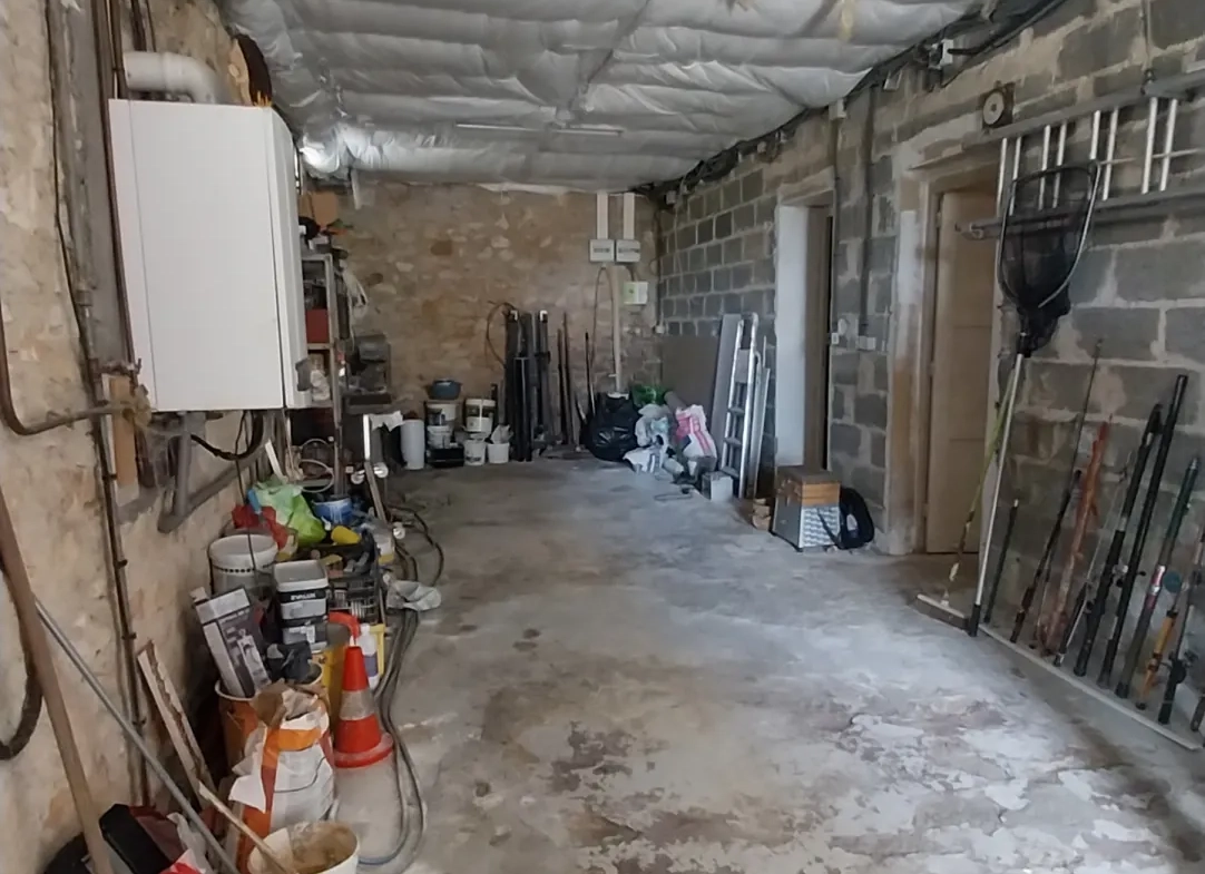 Maison à vendre à Notre Dame de Sanilhac proche Périgueux avec jardin et garage 