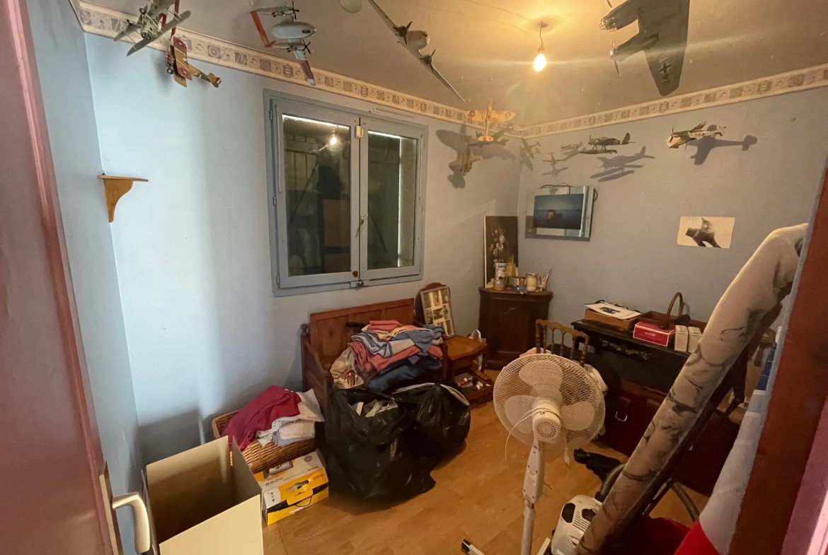 Maison individuelle avec 3 chambres, terrain arboré et piscine proche Crécy-la-Chapelle 