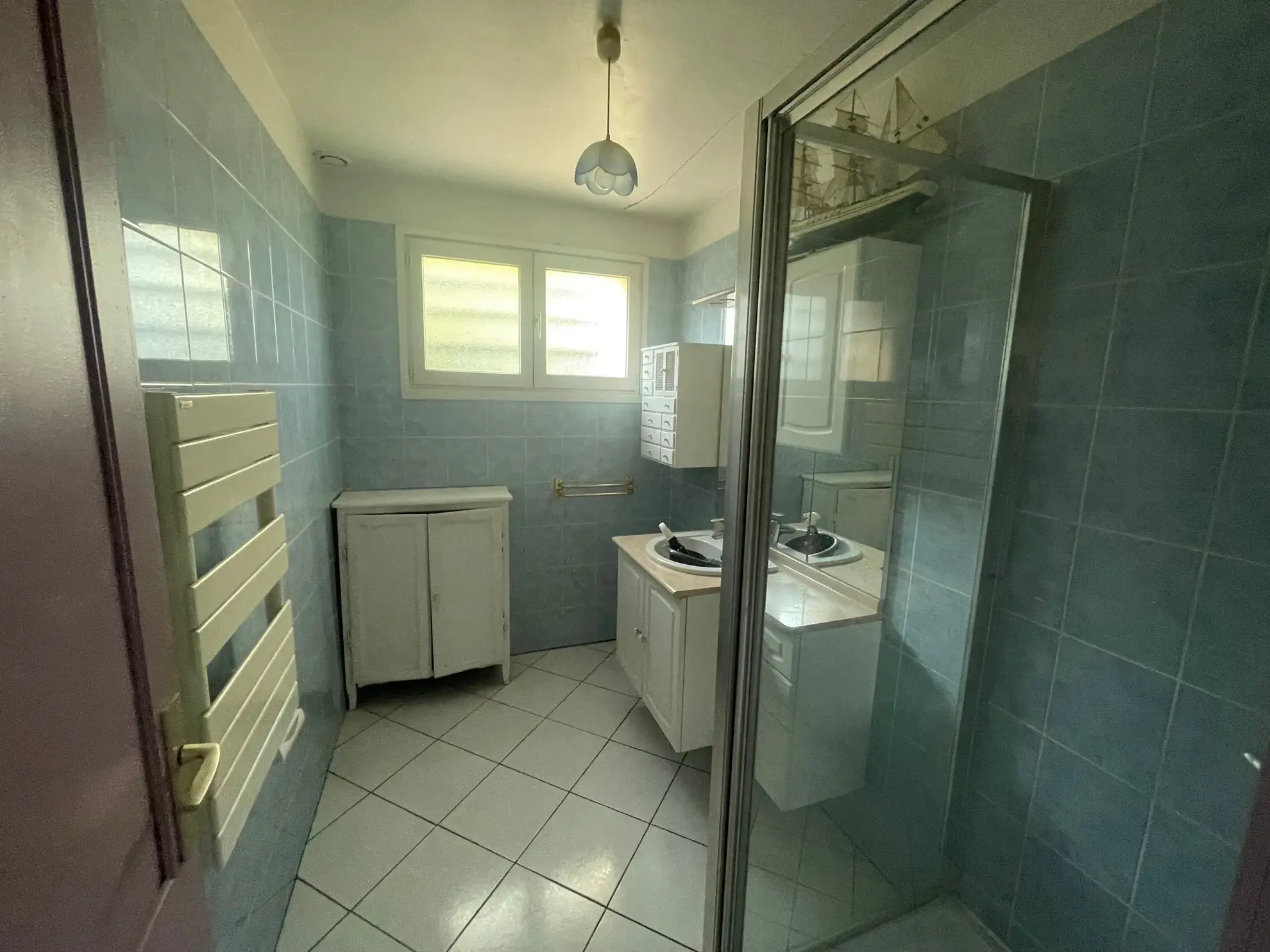 Maison individuelle avec 3 chambres, terrain arboré et piscine proche Crécy-la-Chapelle 