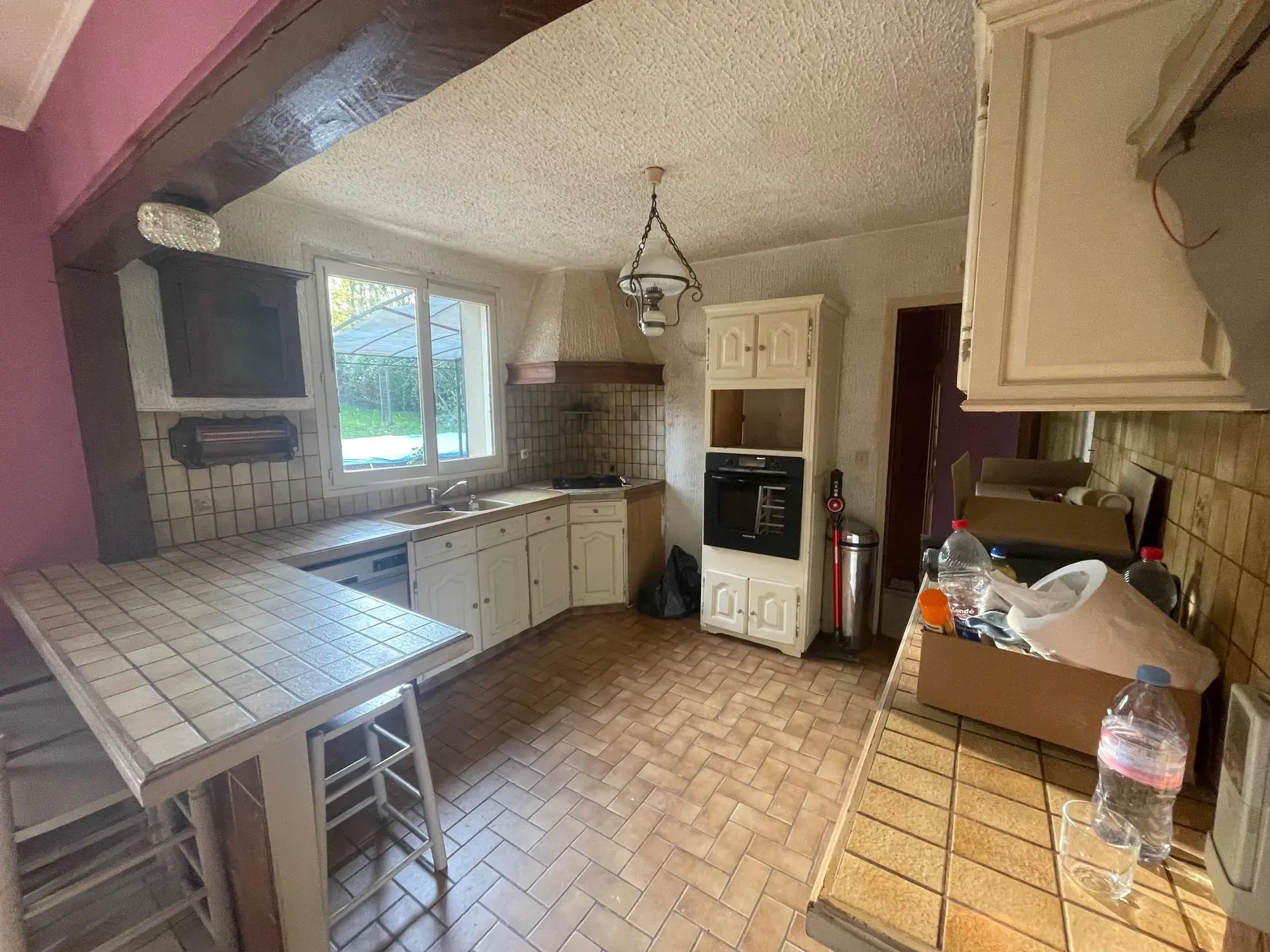 Maison individuelle avec 3 chambres, terrain arboré et piscine proche Crécy-la-Chapelle 