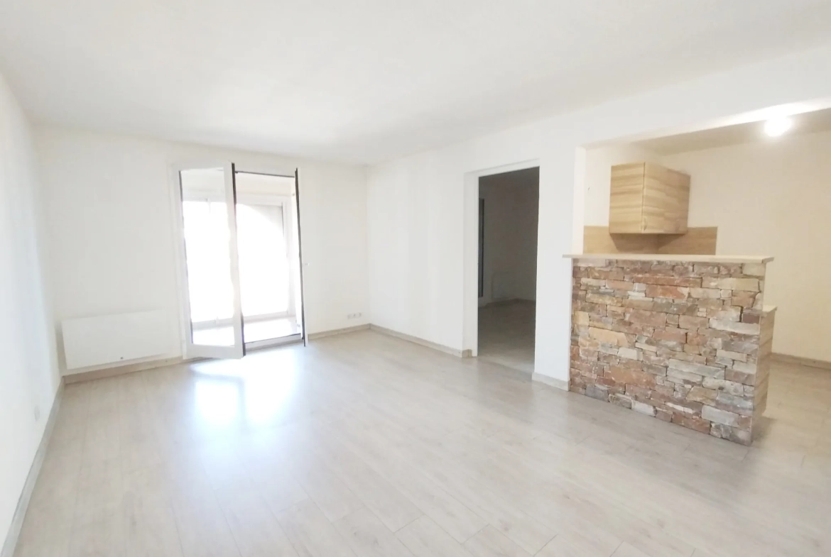 Appartement 3 pièces avec terrasse à Saint-Aygulf proche plages 