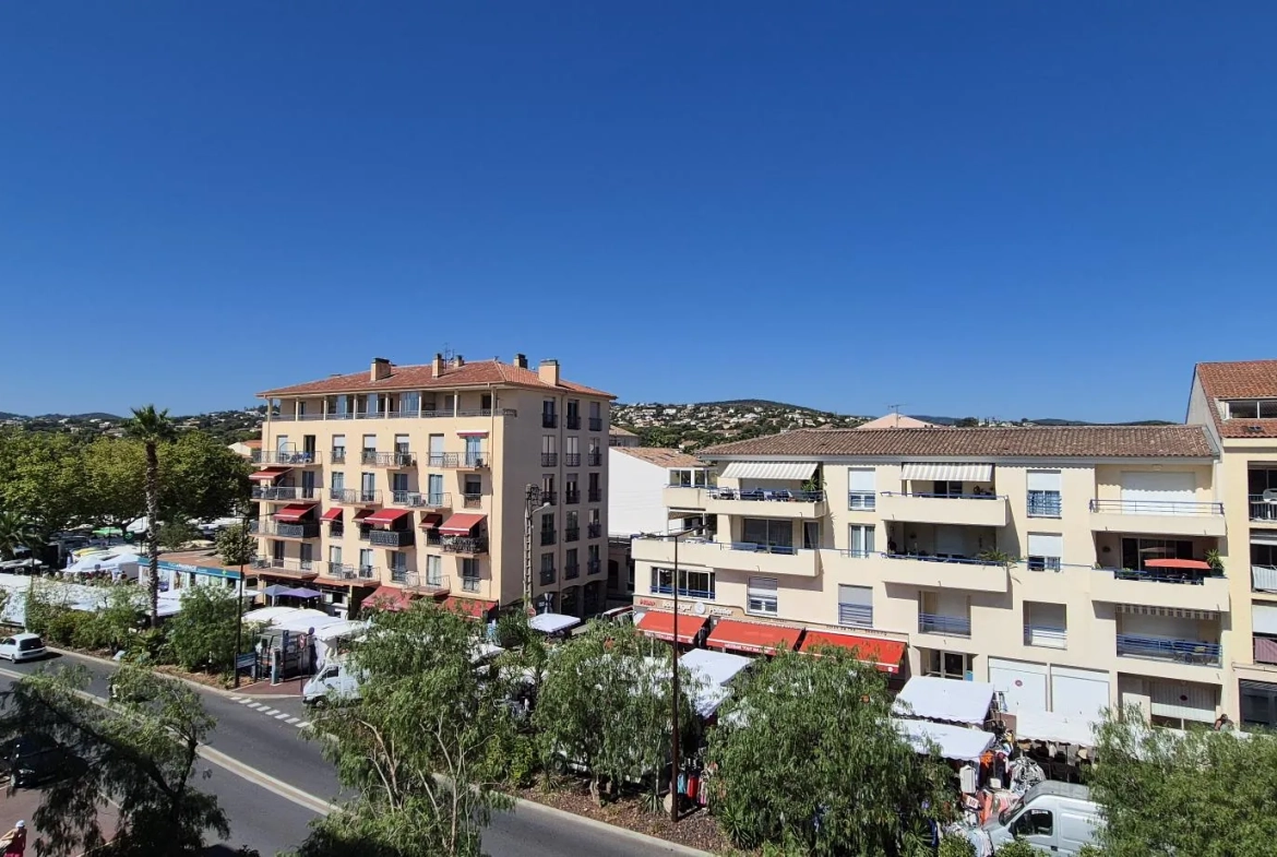 Appartement 3 pièces avec terrasse à Saint-Aygulf proche plages 
