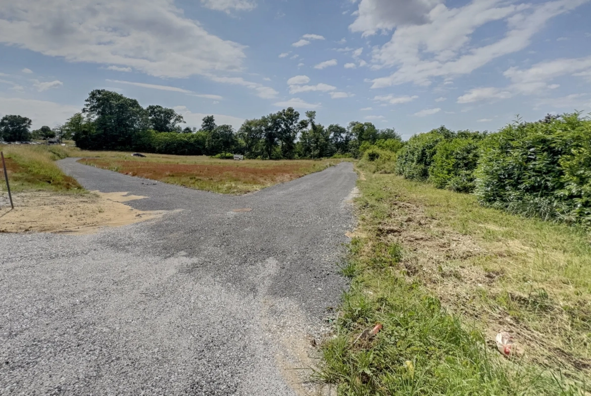 Terrain à Montfort en Chalosse de 2536 m² à vendre à 59 000 euros 