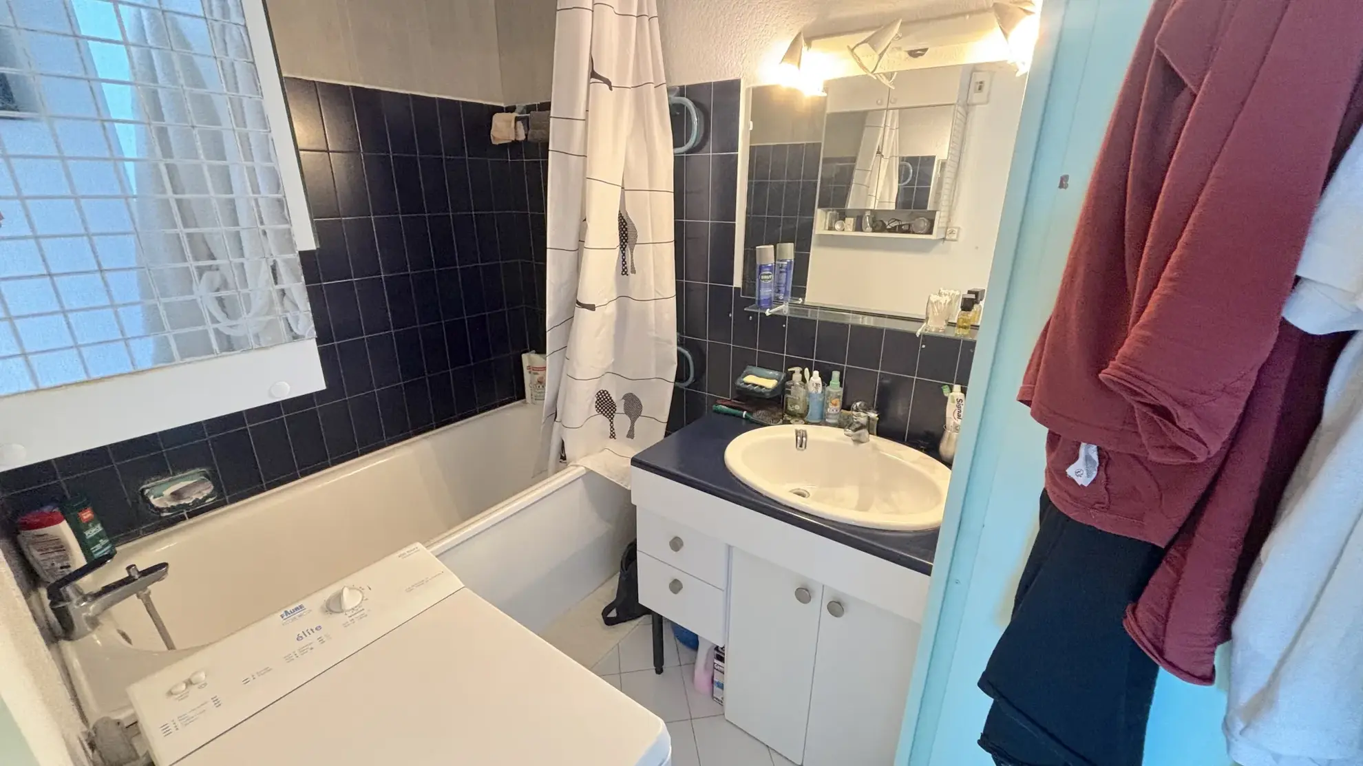 Studio cabine avec vue sur le port, la mer et les étangs à Carnon-Plage 