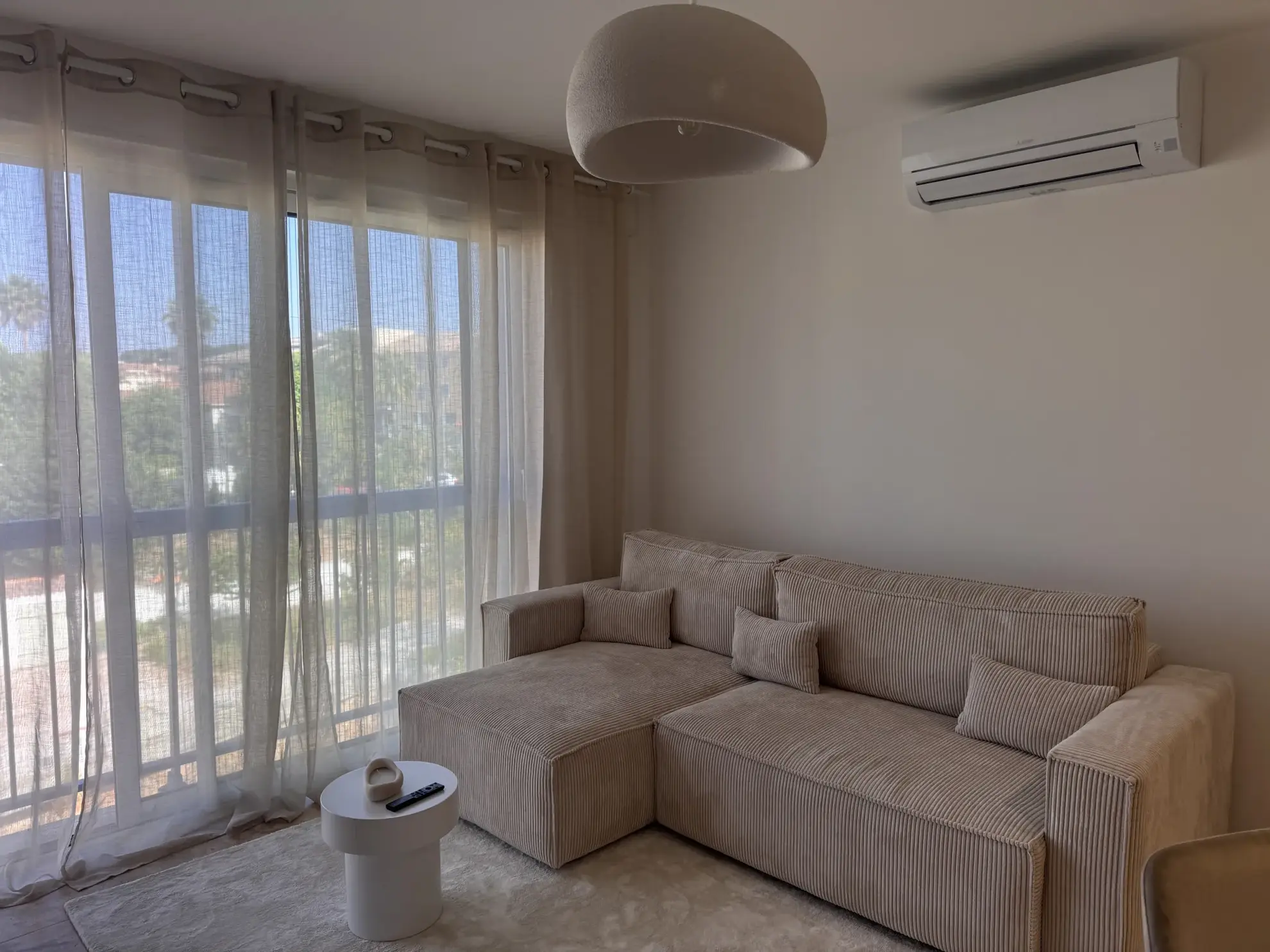 Appartement T2 rénové à Sanary proche du port et de la plage 