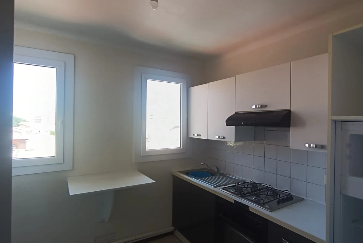 Appartement T2 lumineux de 44 m² à Perpignan avec balcon et cave 