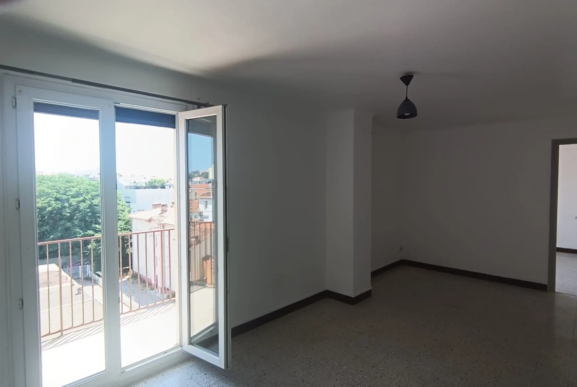 Appartement T2 lumineux de 44 m² à Perpignan avec balcon et cave 