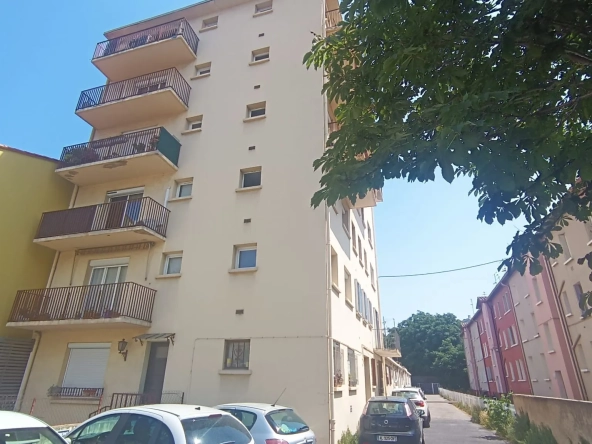 Appartement T2 lumineux de 44 m² à Perpignan avec balcon et cave