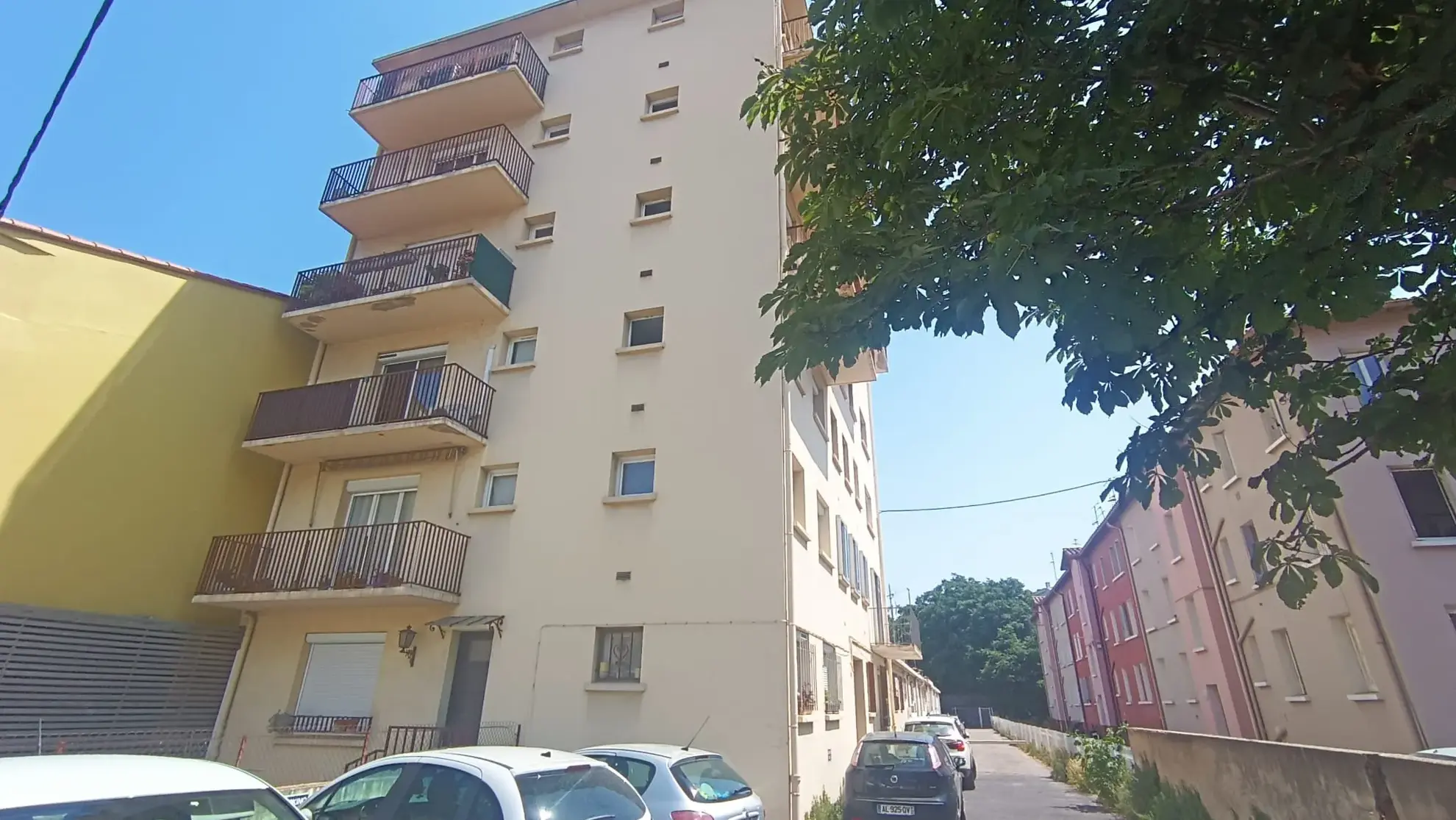 Appartement T2 lumineux de 44 m² à Perpignan avec balcon et cave 