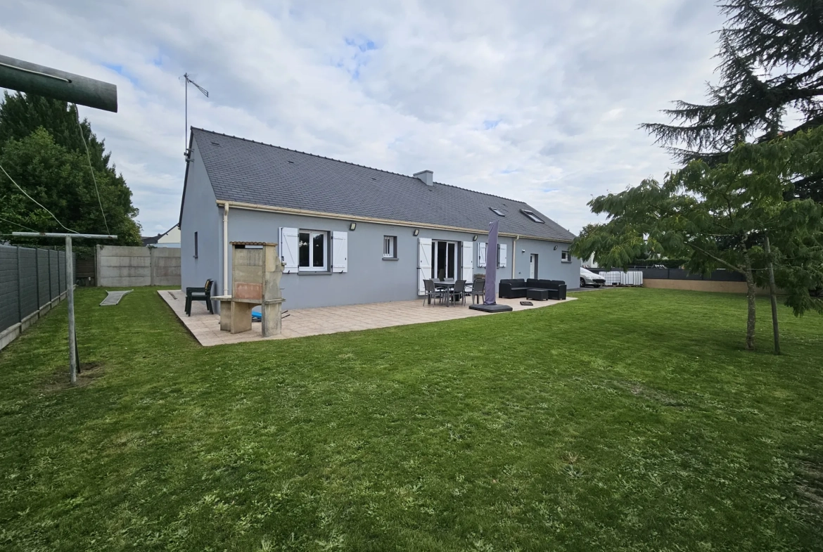 Maison familiale lumineuse à Le Gavre avec 5 chambres et terrain de 1000 m² 