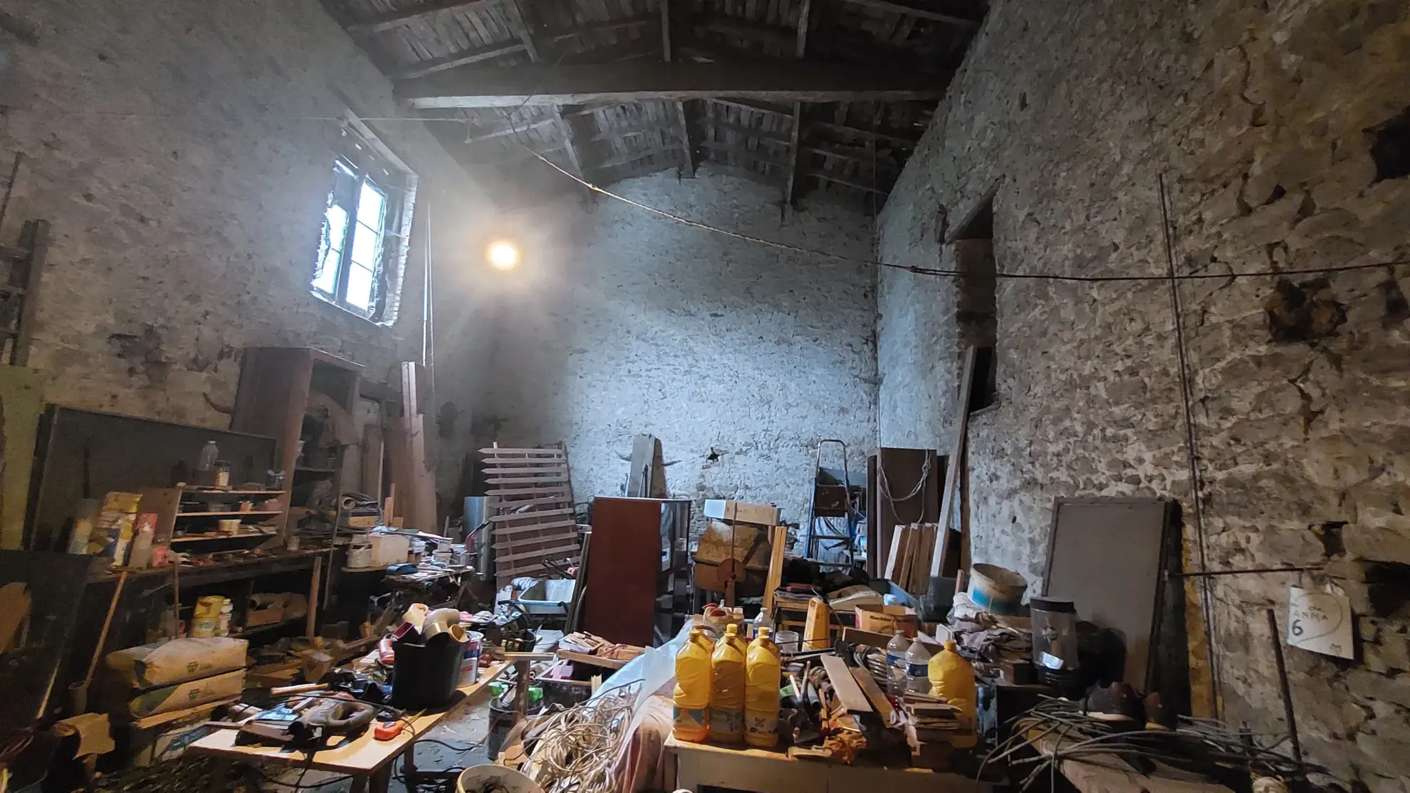 Maison en pierre à rénover de 110 m² avec jardin à La Réole 