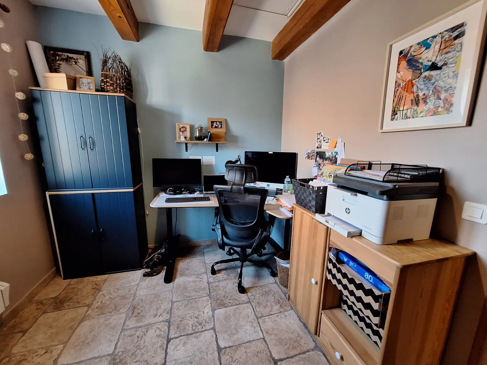 Maison de caractère à vendre dans le village de Caderousse, 115 m² avec garage et terrasse exposée sud 