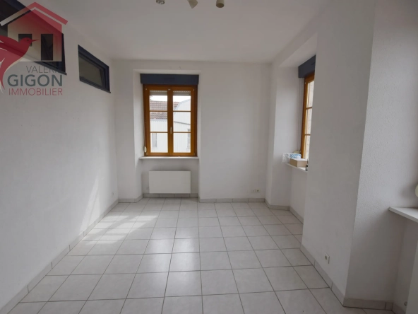 Appartement F2 lumineux à Montbéliard centre-ville avec stationnement