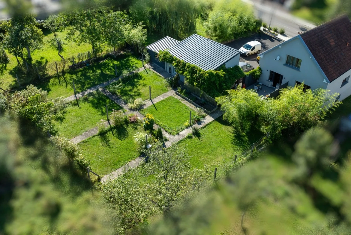 Maison 140 m2 avec terrasse, grand terrain et dépendances à Farébersviller 