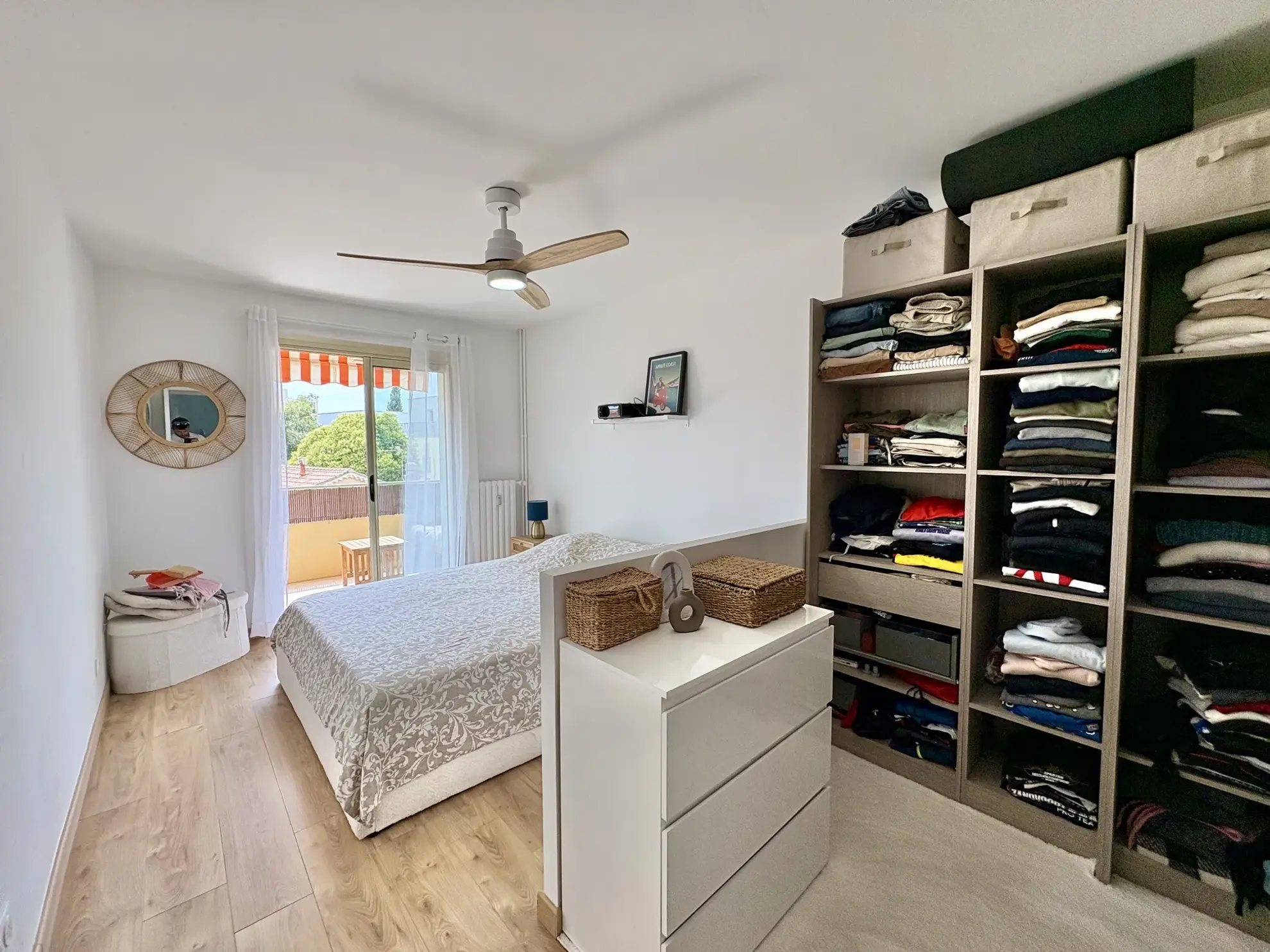 Appartement T3 rénové avec terrasse et cave à Six-Fours-Les-Plages 