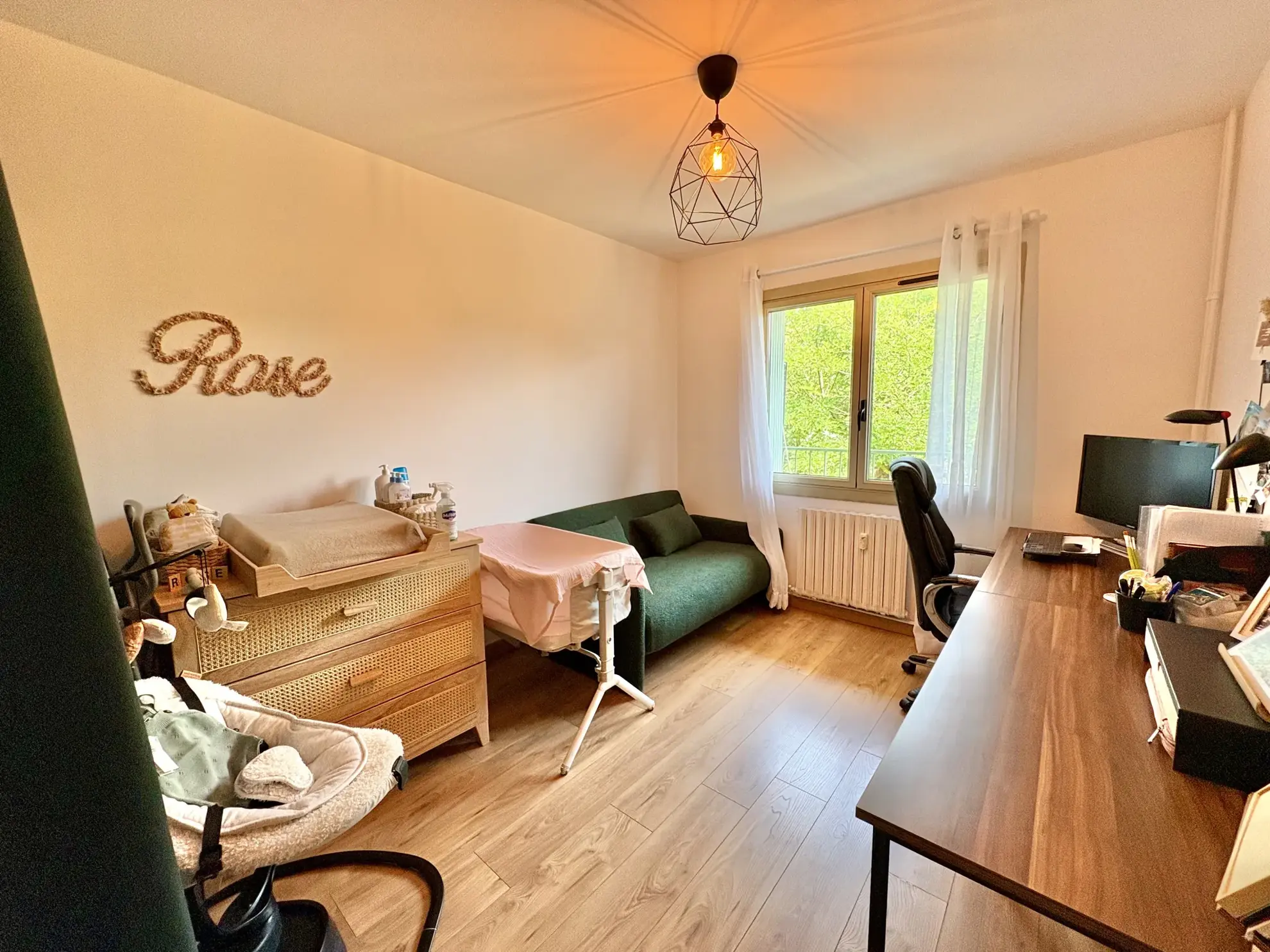 Appartement T3 rénové avec terrasse et cave à Six-Fours-Les-Plages 