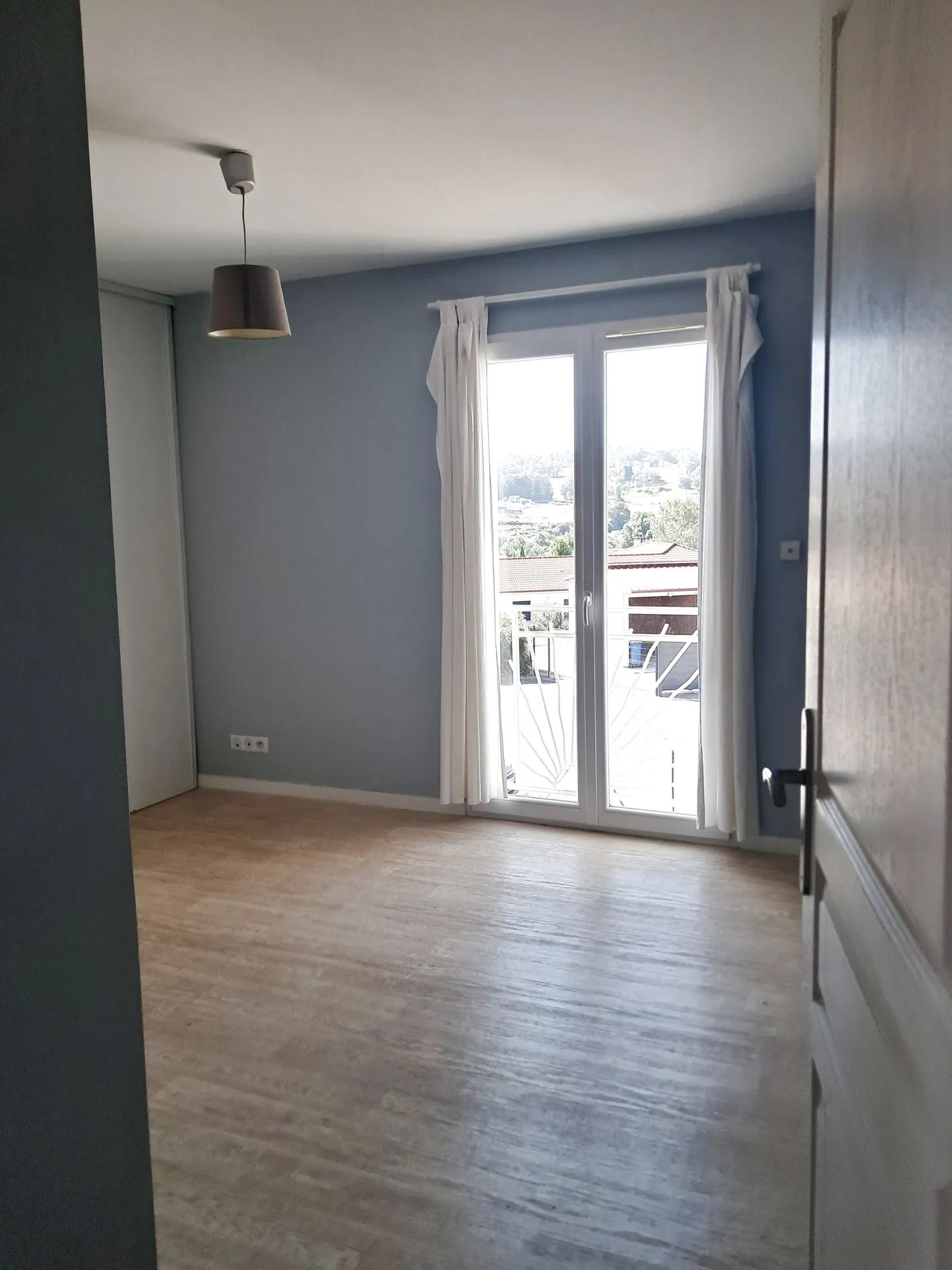 Villa récente à Limoges avec 3 chambres, garage et performance énergétique exceptionnelle 