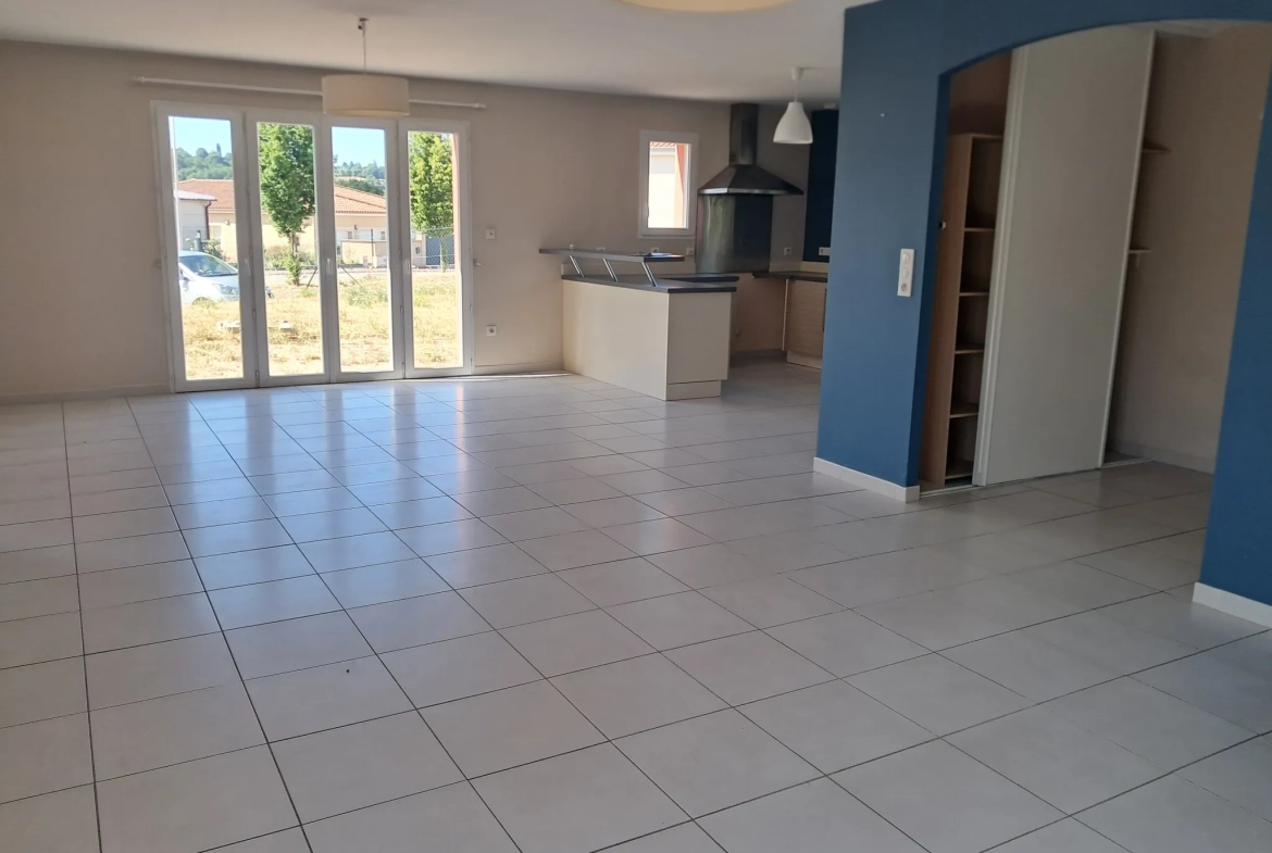 Villa récente à Limoges avec 3 chambres, garage et performance énergétique exceptionnelle 