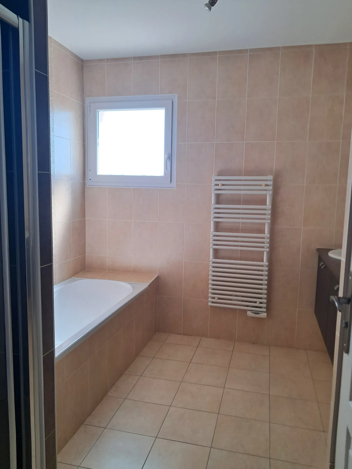 Villa récente à Limoges avec 3 chambres, garage et performance énergétique exceptionnelle 