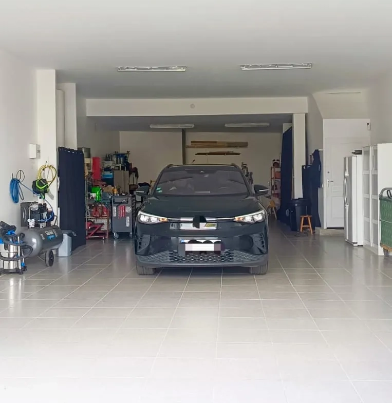 Maison lumineuse de 125 m² avec terrasse et garage à Pouzolles près de Pézenas 