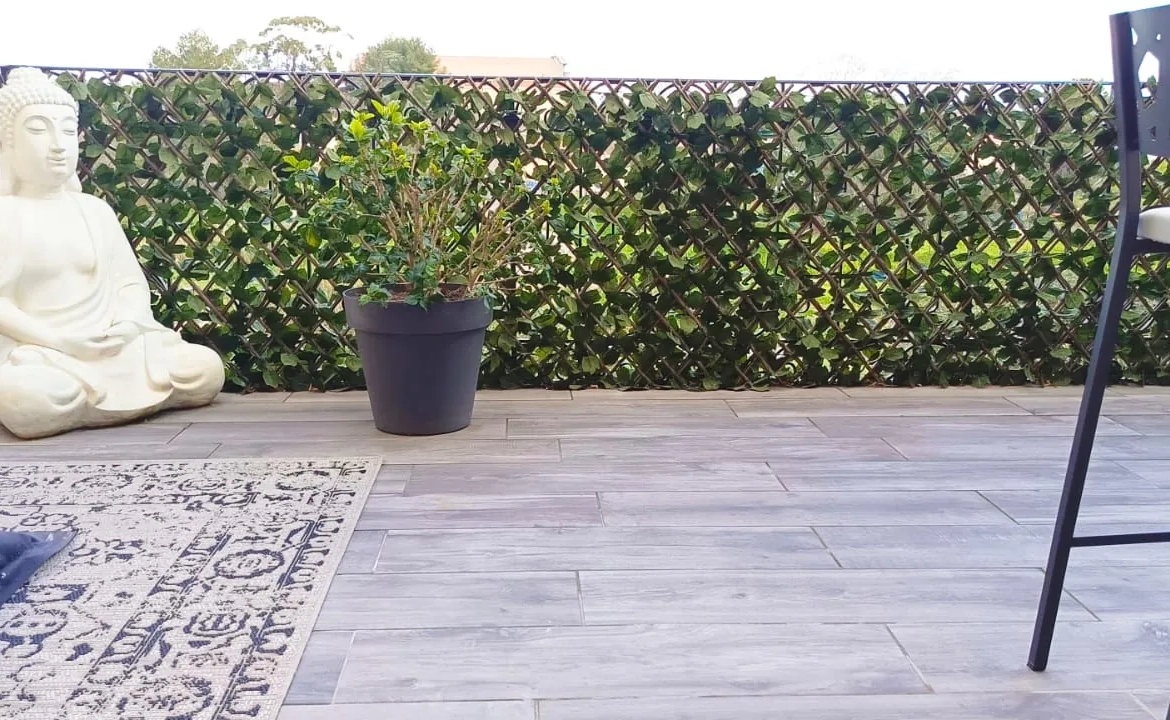 Maison lumineuse de 125 m² avec terrasse et garage à Pouzolles près de Pézenas 