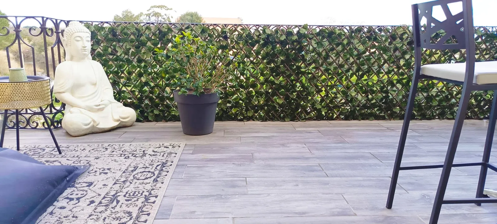 Maison lumineuse de 125 m² avec terrasse et garage à Pouzolles près de Pézenas 