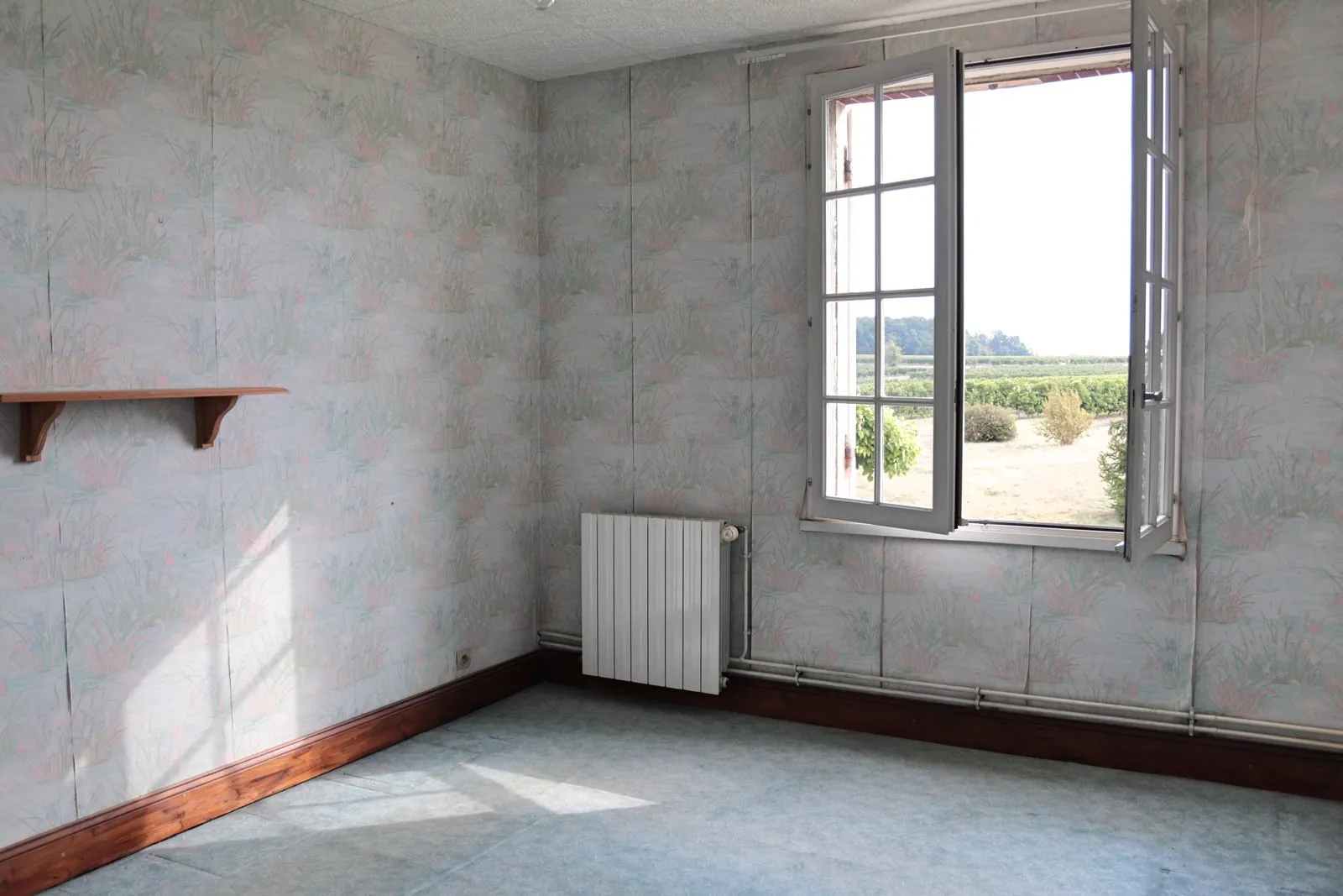 Ferme viticole à rénover avec grand potentiel proche de Caplong 